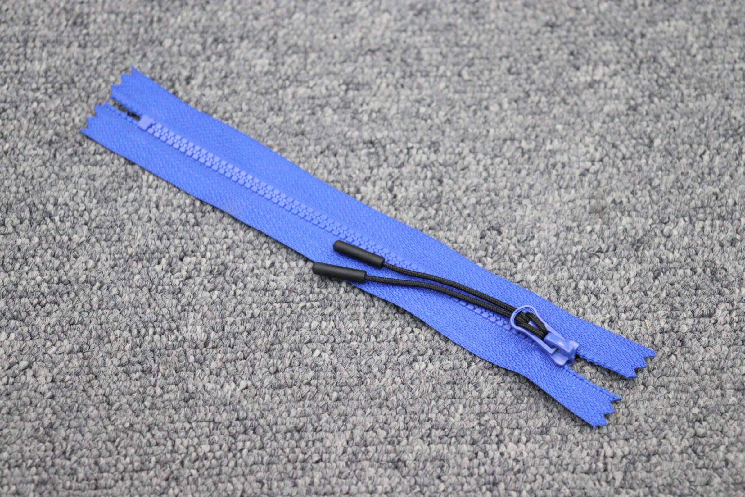 ZIPHOO #3 Plastic Closed-End Zipper