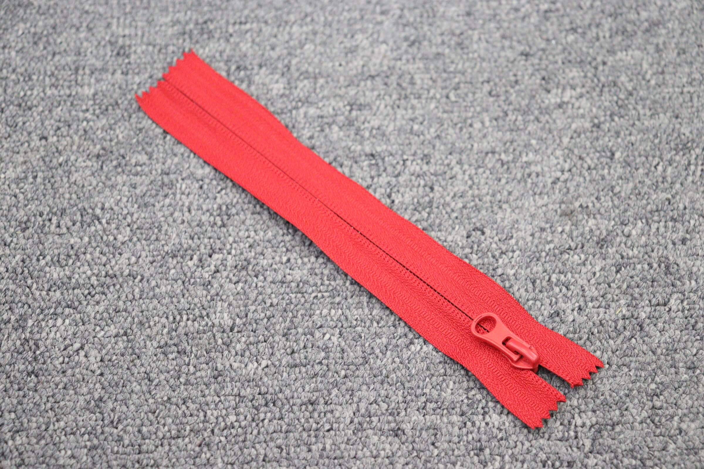 ZIPHOO #7 Nylon Closed-End Zipper