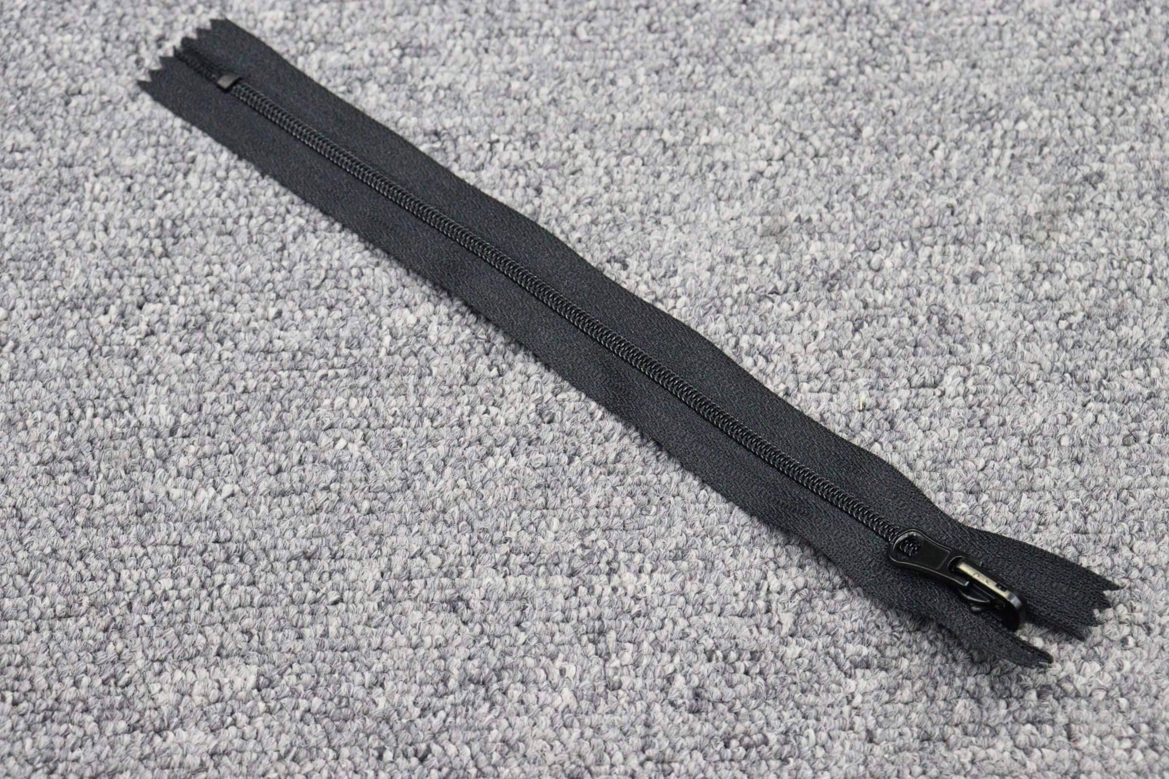 ZIPHOO #5 Nylon Closed-End Zipper