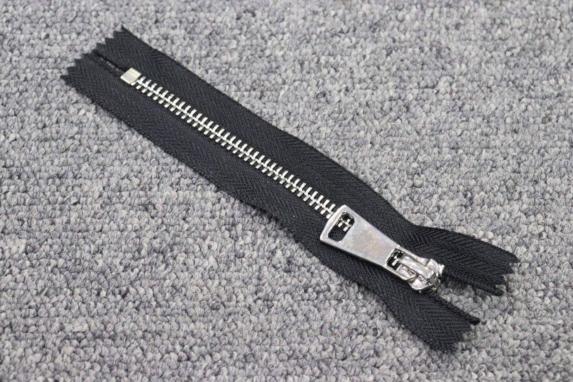 ZIPHOO #8 Metal Closed-End Zipper