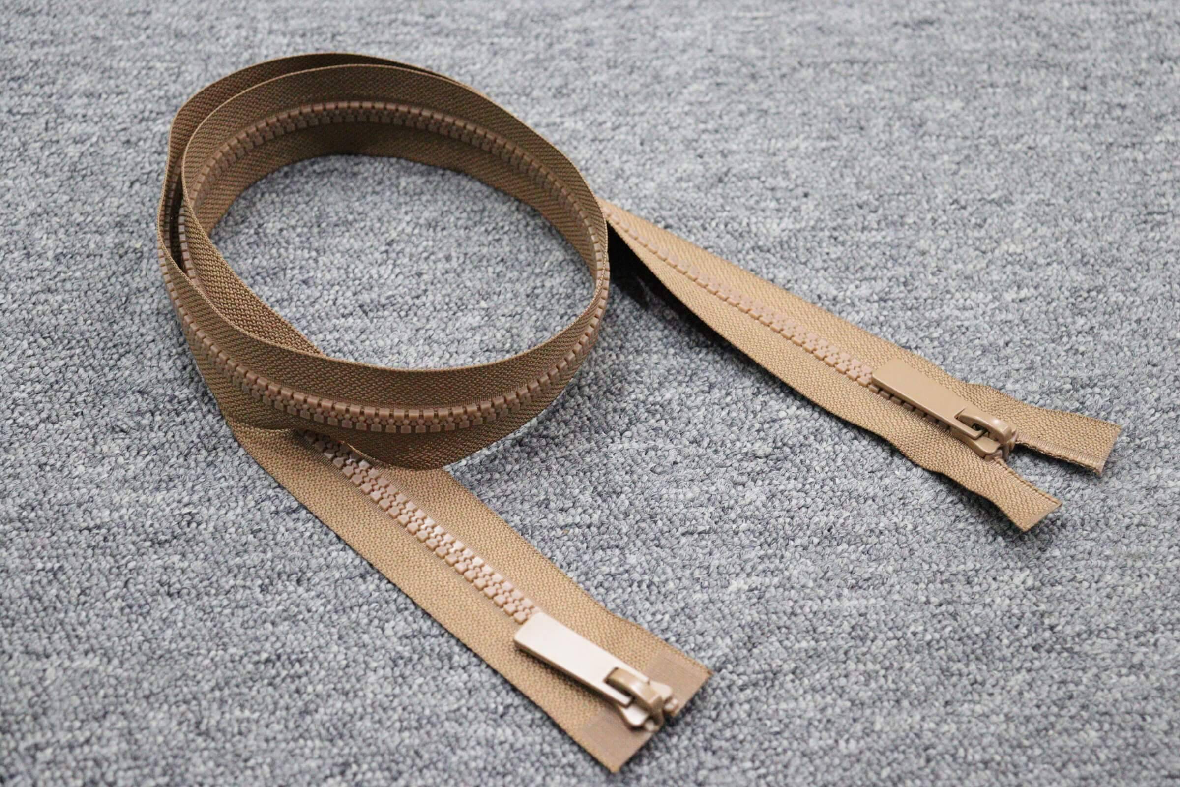 ZIPHOO #8 Plastic Two-Way Separating Zipper