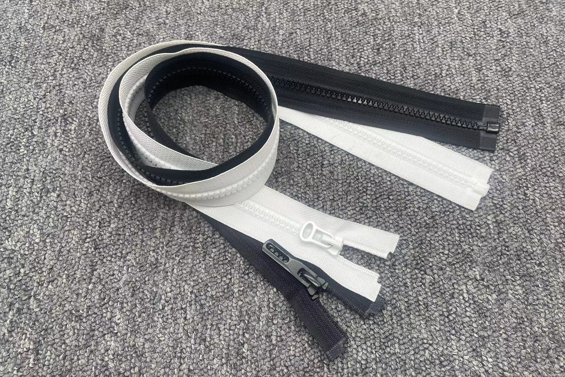 ZIPHOO #5 Open-end Plastic Zipper