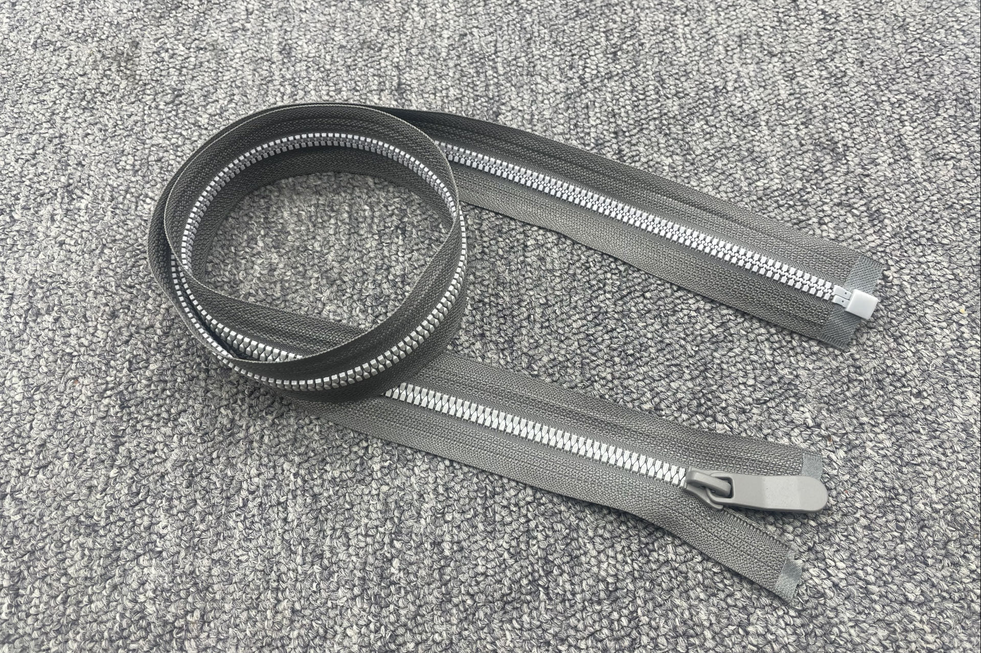 ZIPHOO #5 Deep Grey Open-end Plastic Zipper