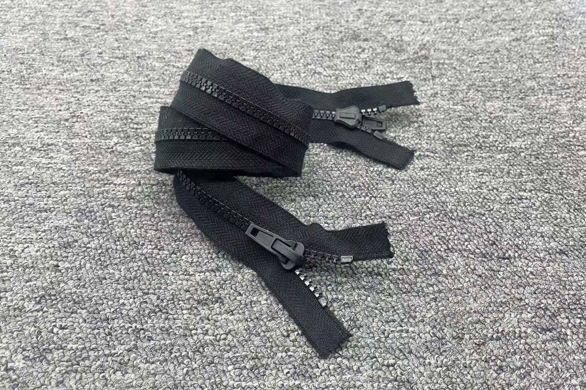 FRHOO #5 FR X-Type Plastic Zipper